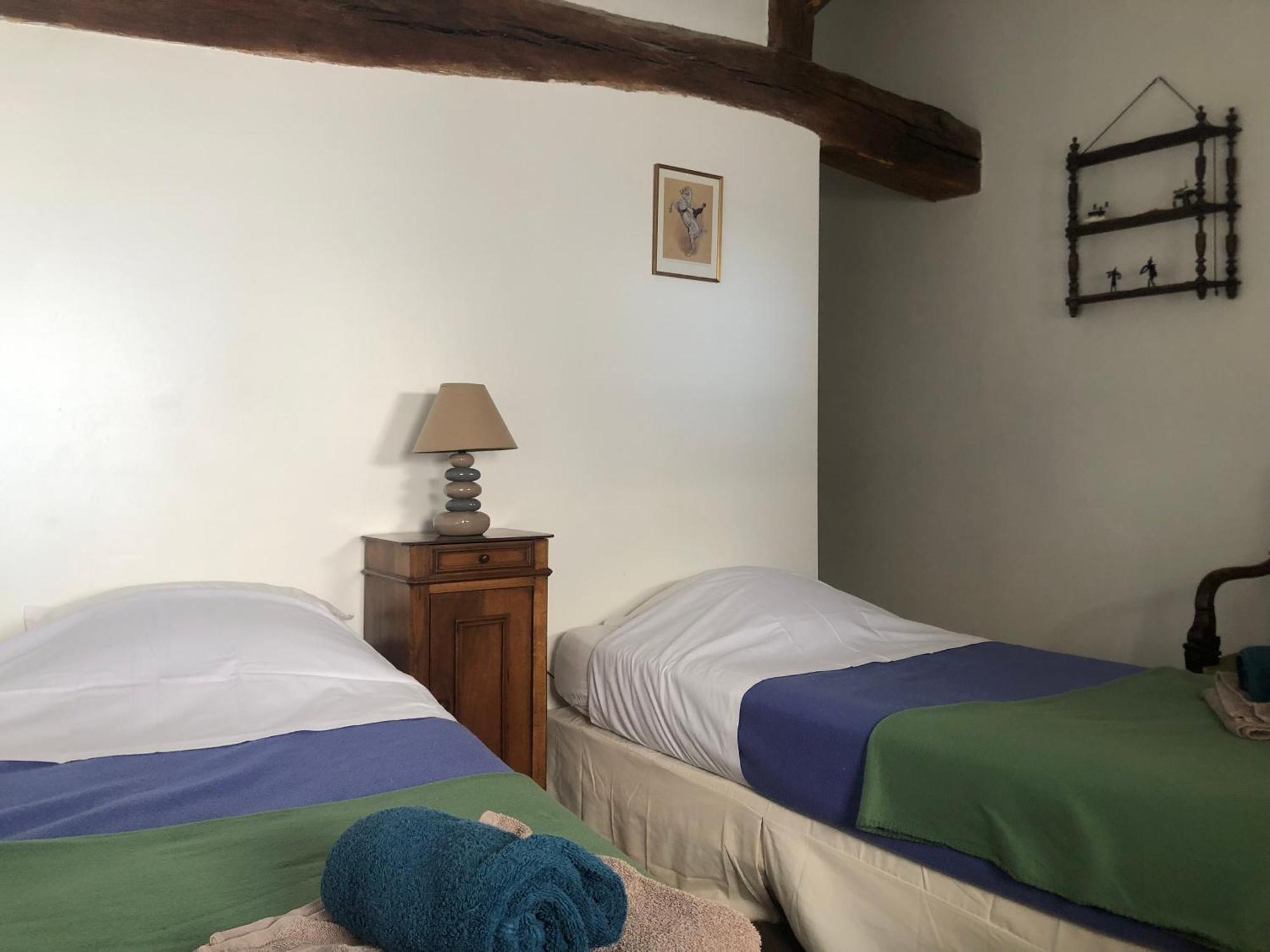 La Maison Des Gardes - Chambres D'Hotes Cluny Zewnętrze zdjęcie