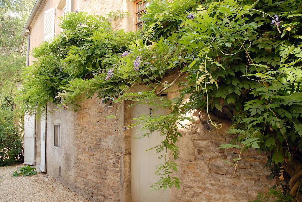 La Maison Des Gardes - Chambres D'Hotes Cluny Zewnętrze zdjęcie